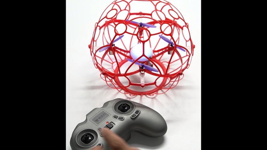 人形足球机器人（足球机器人工作原理）