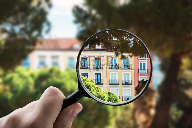 放大镜聚焦\(放大镜聚焦)